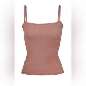 SKIMS NWT SOLD OUT COLOR straight neck cami rose clay size L/XL